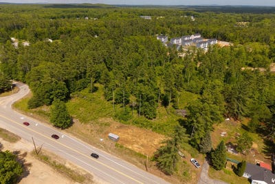 /international/us/555-calef-highway-barrington-nh-110108664089/?lang=de