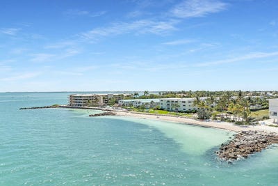 /international/us/1101-w-ocean-drive-key-colony-fl-110096303888/
