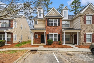 /international/us/5767-bent-creek-circle-charlotte-nc-110105917729/