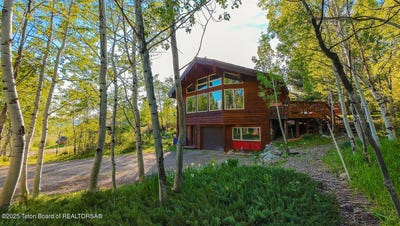 /international/us/84-cottonwood-lane-star-valley-ranch-wy-110097936285/