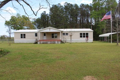 /international/us/4614-dock-road-honoraville-al-110106847033/