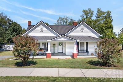 /international/us/3276-e-calvin-street-claremont-nc-110119993869/