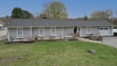 /international/us/454-copeland-st-brockton-ma-110098957179/