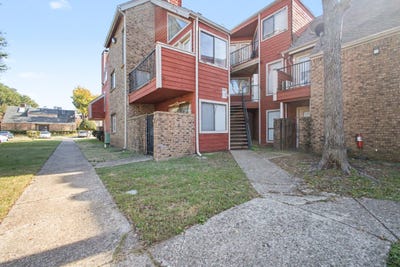 /international/us/9827-walnut-street-dallas-tx-110104158772/