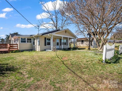 /international/us/34-manus-chapel-road-mill-spring-nc-110098127062/