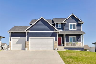 /international/us/2609-blooming-heights-drive-norwalk-ia-110107408741/