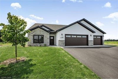 /international/us/955-3rd-avenue-sw-rice-mn-110098913342/?lang=en