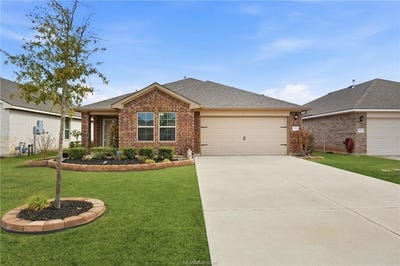 /international/us/2425-mulligan-lane-navasota-tx-110105644082/