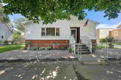 /international/us/608-s-center-street-flora-in-110108909090/