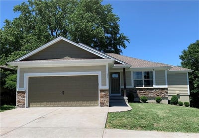 /international/us/1311-country-club-drive-pleasant-hill-mo-110108767147/