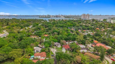 /international/us/8347-e-dixie-highway-miami-fl-110107228304/