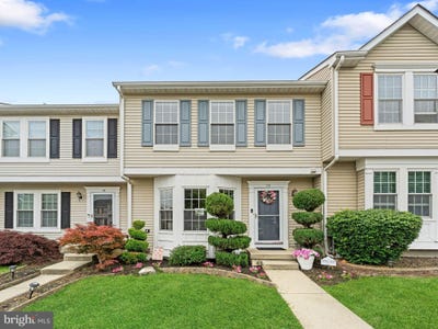 /international/us/72-pebble-lane-blackwood-nj-110108099221/