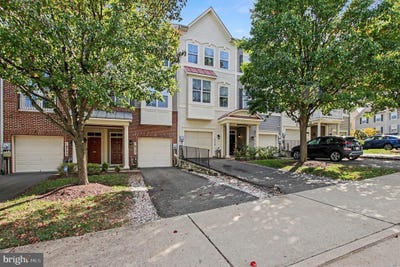 /international/us/16759-shingle-oak-drive-woodbridge-va-110120859965/