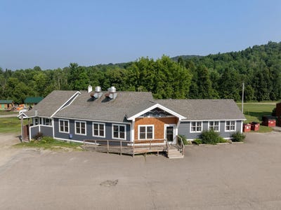 /international/us/4807-vt-route-15-cambridge-vt-110101521477/