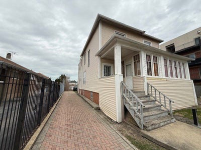 /international/us/2355-n-newland-avenue-chicago-il-110107416444/