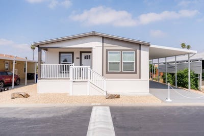 /international/us/601-n-kirby-street-hemet-ca-110098582060/