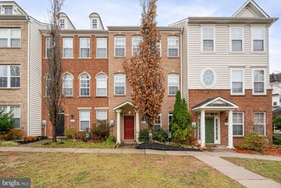 /international/us/14515-kentish-fire-street-gainesville-va-110108438975/