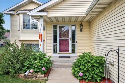 /international/us/409-11th-avenue-ne-lonsdale-mn-110101475612/