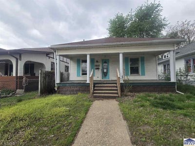/international/us/835-s-3rd-street-clinton-in-110107477587/