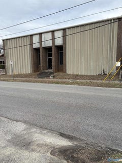 /international/us/813-chestnut-street-gadsden-al-110104307737/