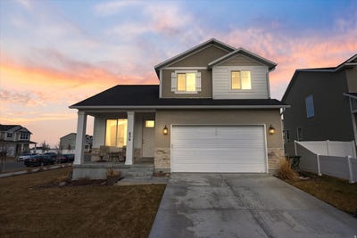 /international/us/856-n-basalt-w-tooele-ut-110105096192/