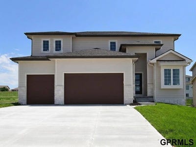 /international/us/11053-south-217th-street-gretna-ne-110108693005/