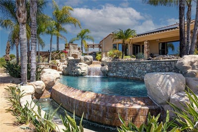 /international/us/3863-flowerwood-lane-fallbrook-ca-110099175561/