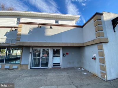 /international/us/13-n-east-boulevard-vineland-nj-110097633857/