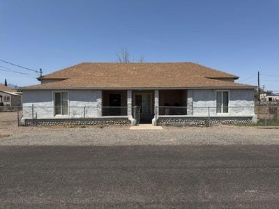 /international/us/2260-s-1st-ave-solomon-az-110109770438/