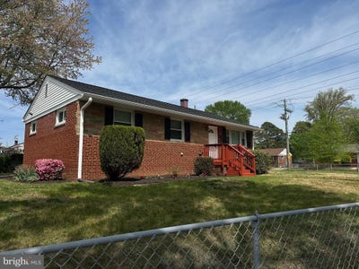 /international/us/6622-lacona-street-district-heights-md-110107475653/