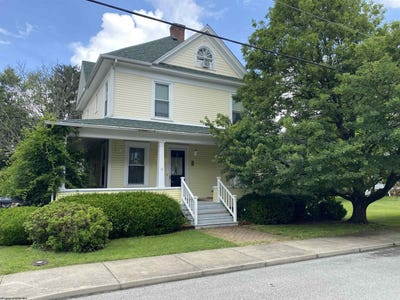 /international/us/28-central-avenue-buckhannon-wv-110106501720/