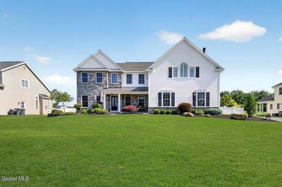 /international/us/13-peacham-road-watervliet-ny-110109339466/