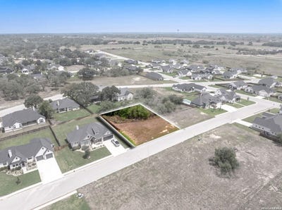 /international/us/112-ash-parkway-la-vernia-tx-110120153601/