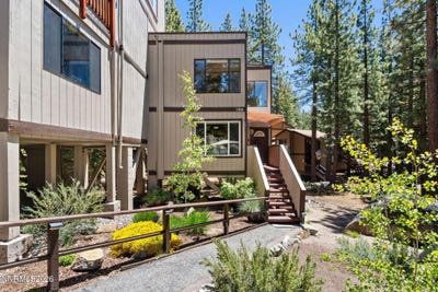 /international/us/166-holly-lane-stateline-nv-110108490862/