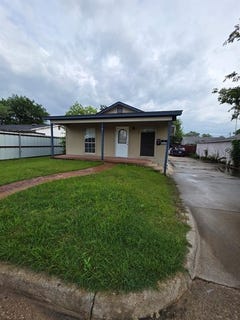 /international/us/2204-salisbury-avenue-fort-worth-tx-110108097249/