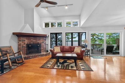 /international/us/16-millers-way-bridgton-me-110108394429/