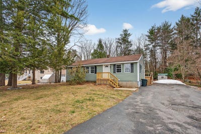 /international/us/87-sherburne-street-sanford-me-110107400995/