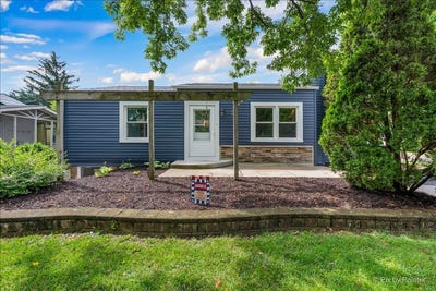 /international/us/51-w-harrison-road-lombard-il-110108681099/