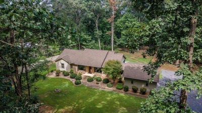 /international/us/55-burkes-mill-rd-weyers-cave-va-110119613172/