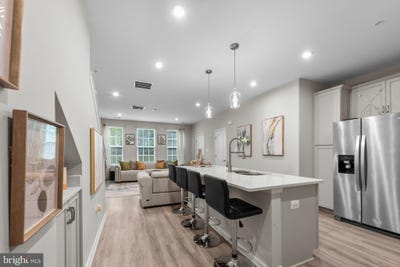 /international/us/9311-seney-lane-owings-mills-md-110120483699/