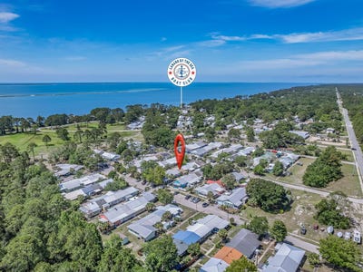 /international/us/40-4-carlton-avenue-lanark-fl-110108715851/