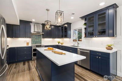 /international/us/1331-centennial-rd-fort-collins-co-110100965230/