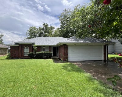 /international/us/313-bowie-street-royse-city-tx-110100745341/