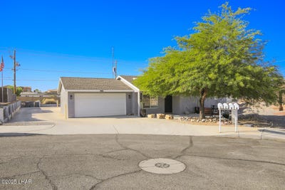 /international/us/2444-hummingbird-ln-lake-havasu-city-az-110101177726/