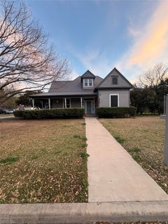 /international/us/818-e-elm-street-hillsboro-tx-110110267822/