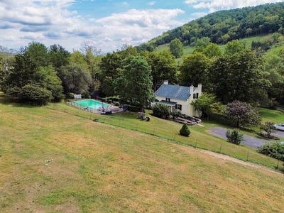 /international/us/274-still-house-dr-lexington-va-110110209995/