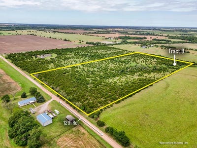 /international/us/20-acres-at-12th-51st-rd-douglass-ks-110108975023/