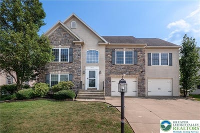 /international/us/7716-scenic-view-lower-macungie-twp-pa-110101244853/