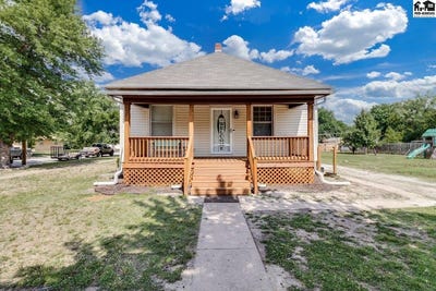 /international/us/200-kansas-ave-stafford-ks-110108396697/