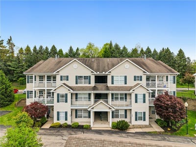 /international/us/3204-lenox-drive-bethel-park-pa-110107870864/